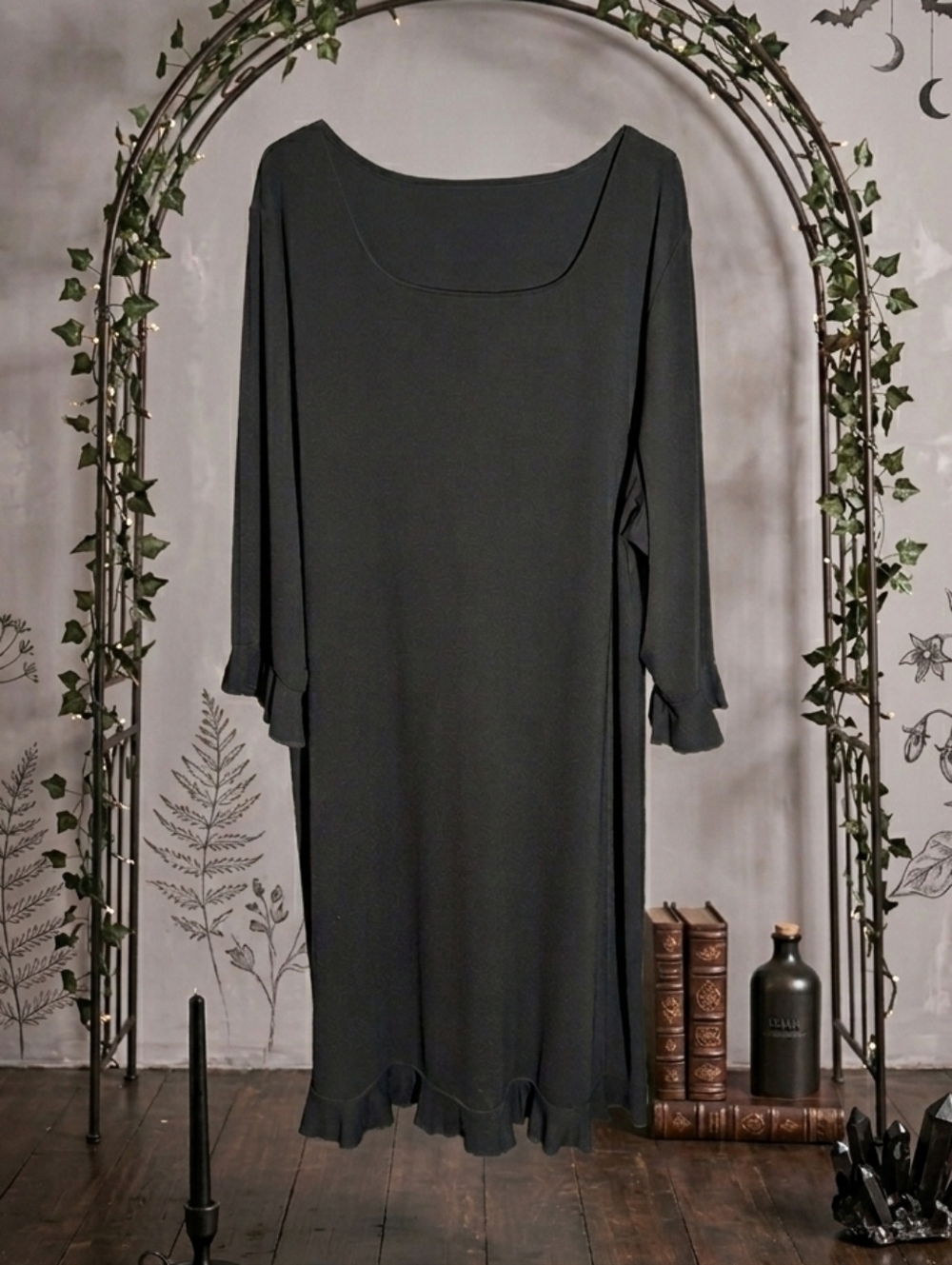 Plus Size Avenue Black‎ Ruffle Hem & Sleeve Dress